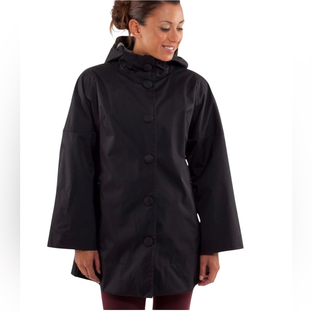 Lululemon 3x A Lady Jacket Womens 12 Black Hooded Outdoor Gorp Wind Resistant